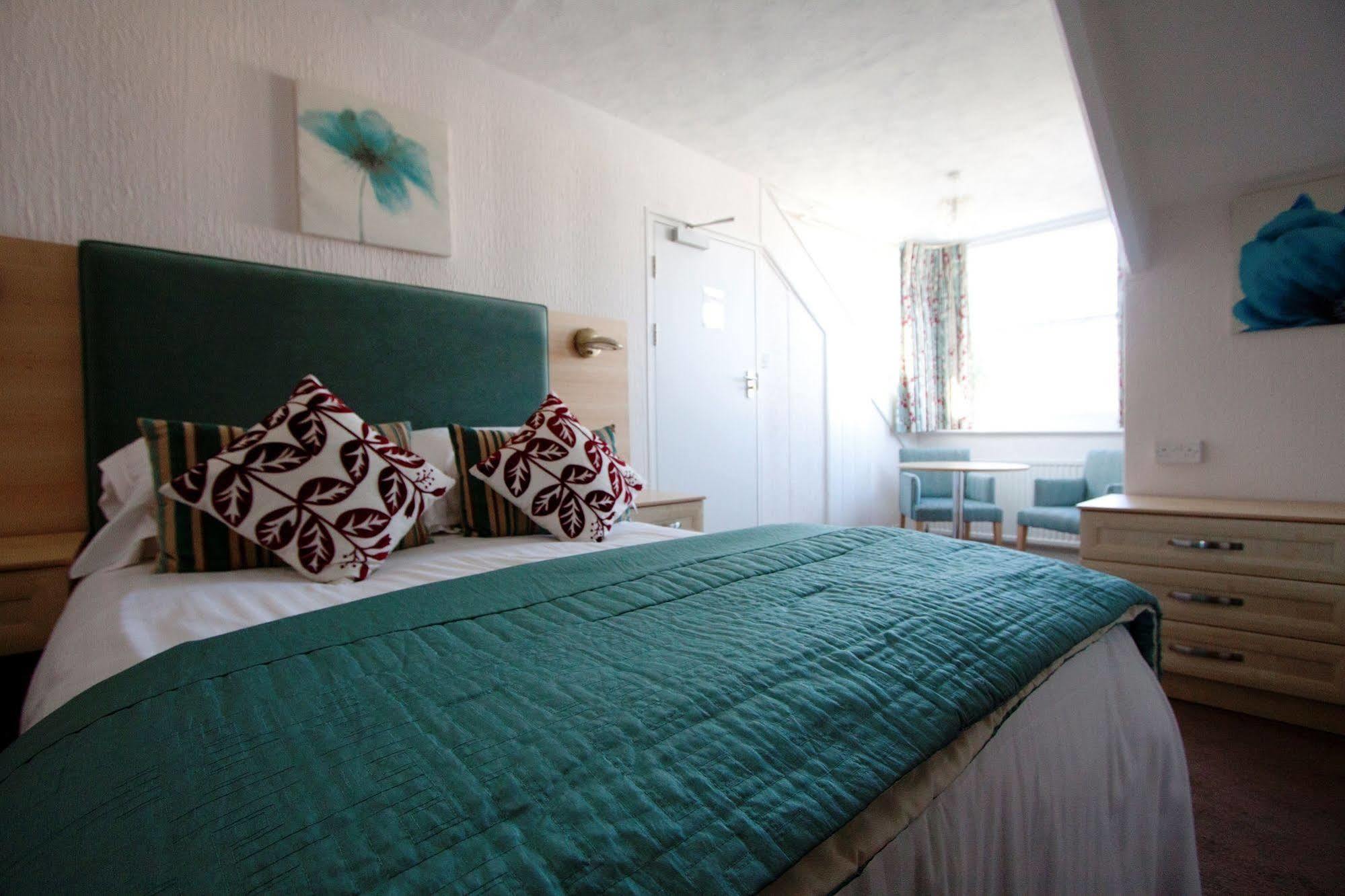 Park View Townhouse Otel Falmouth Dış mekan fotoğraf